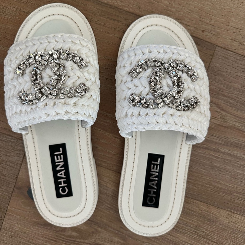 Raffia Crystal CC Mules